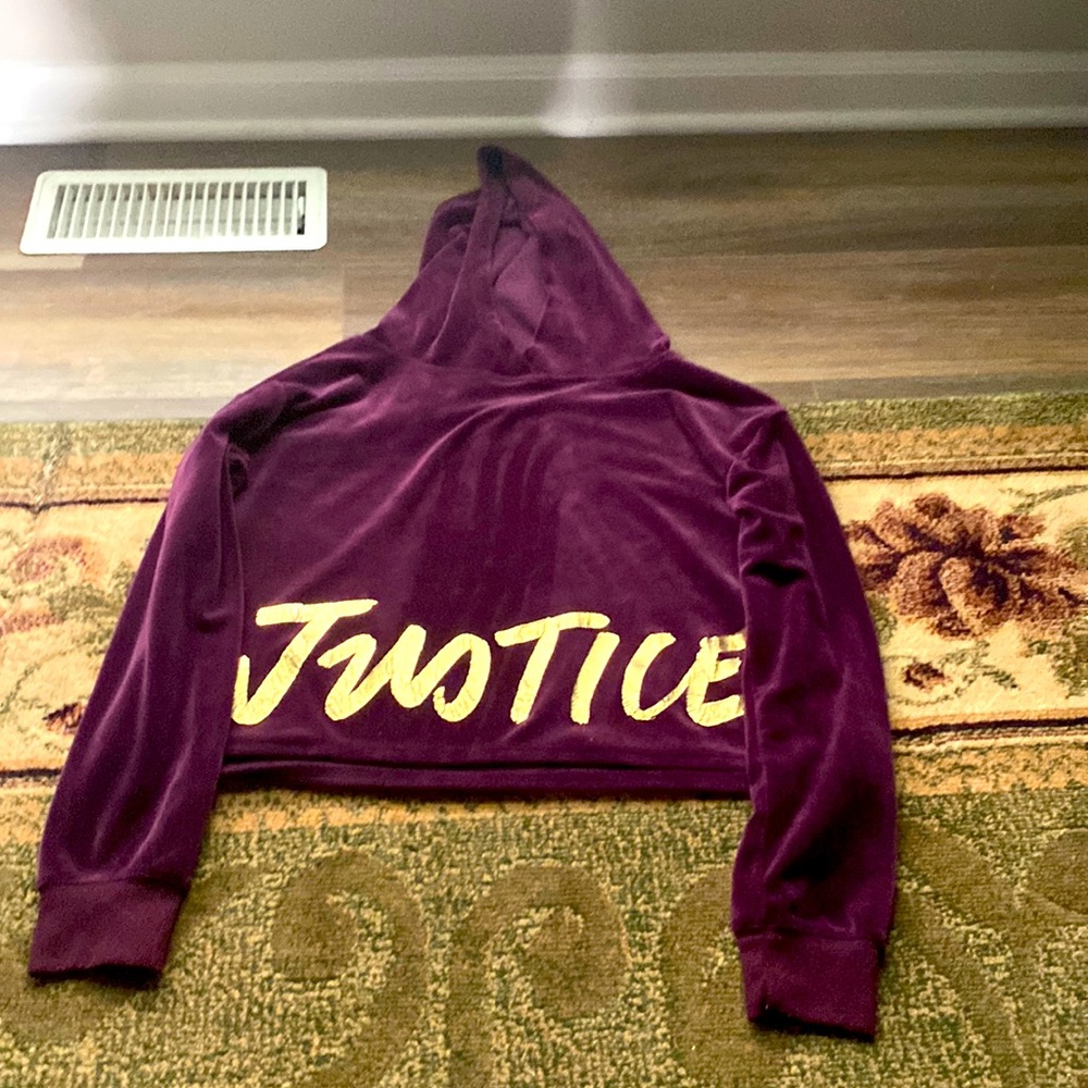 Nice cropped hoodie